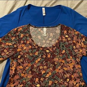 Bundle of two LuLaRoe XS “Perfect T” t-shirts.